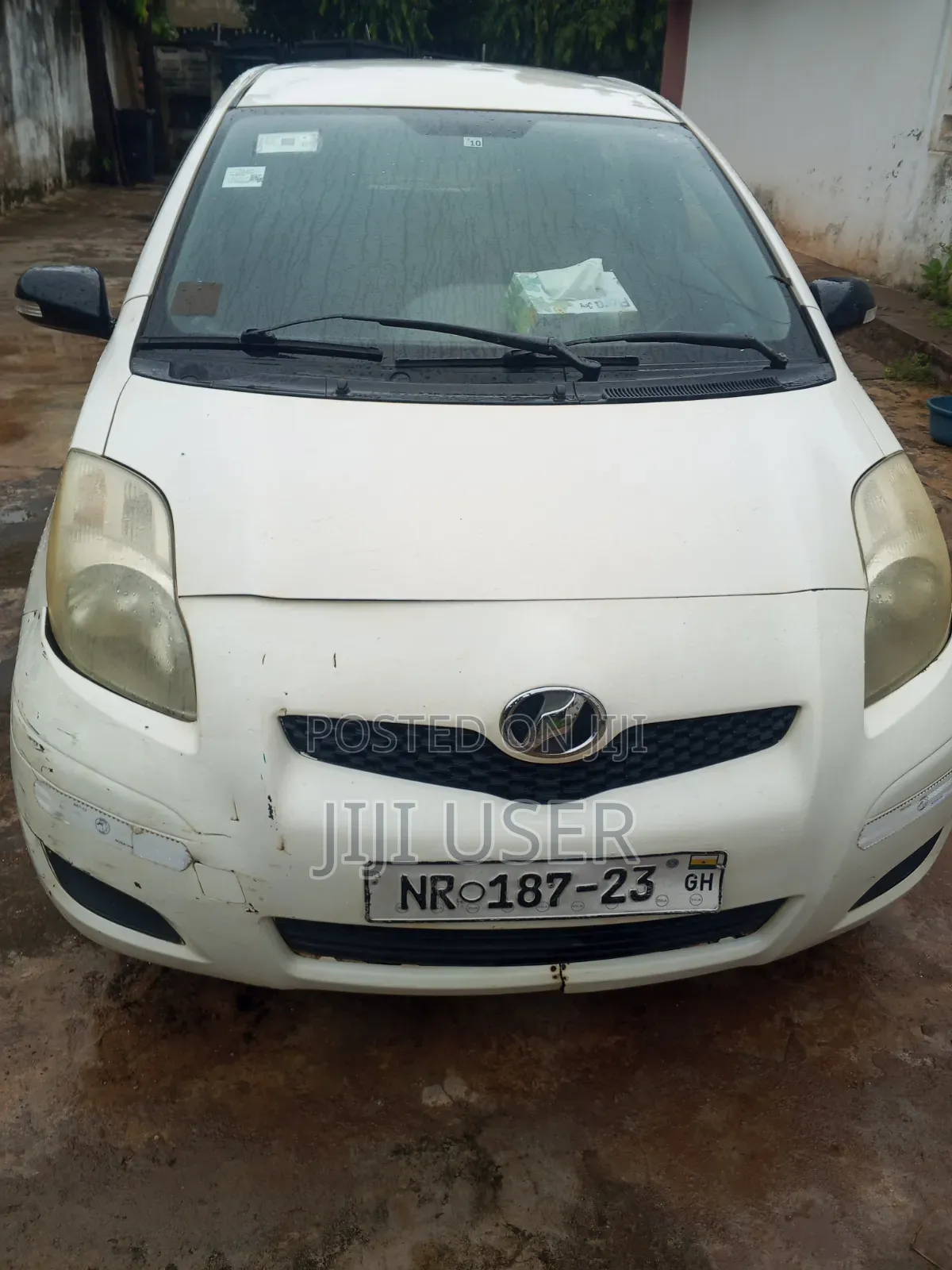 Toyota Vitz 2008 White