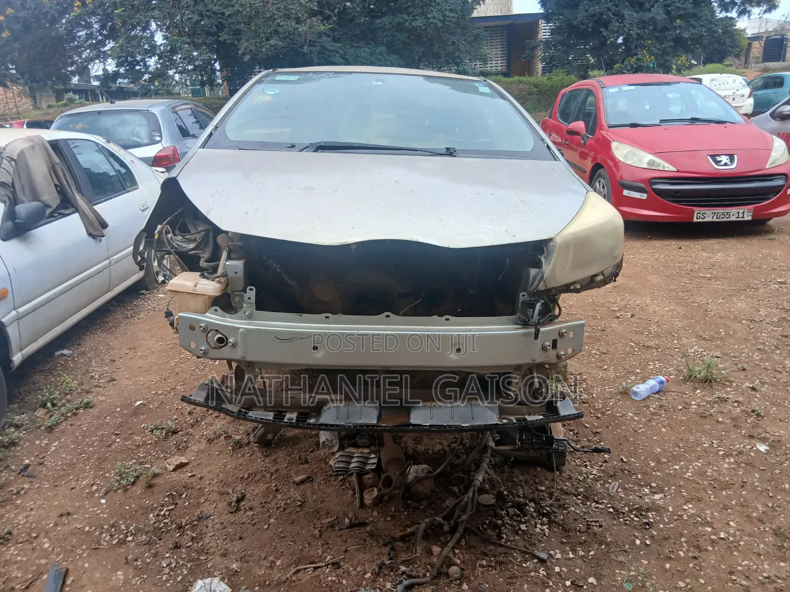 Toyota Vitz 2012 Gray