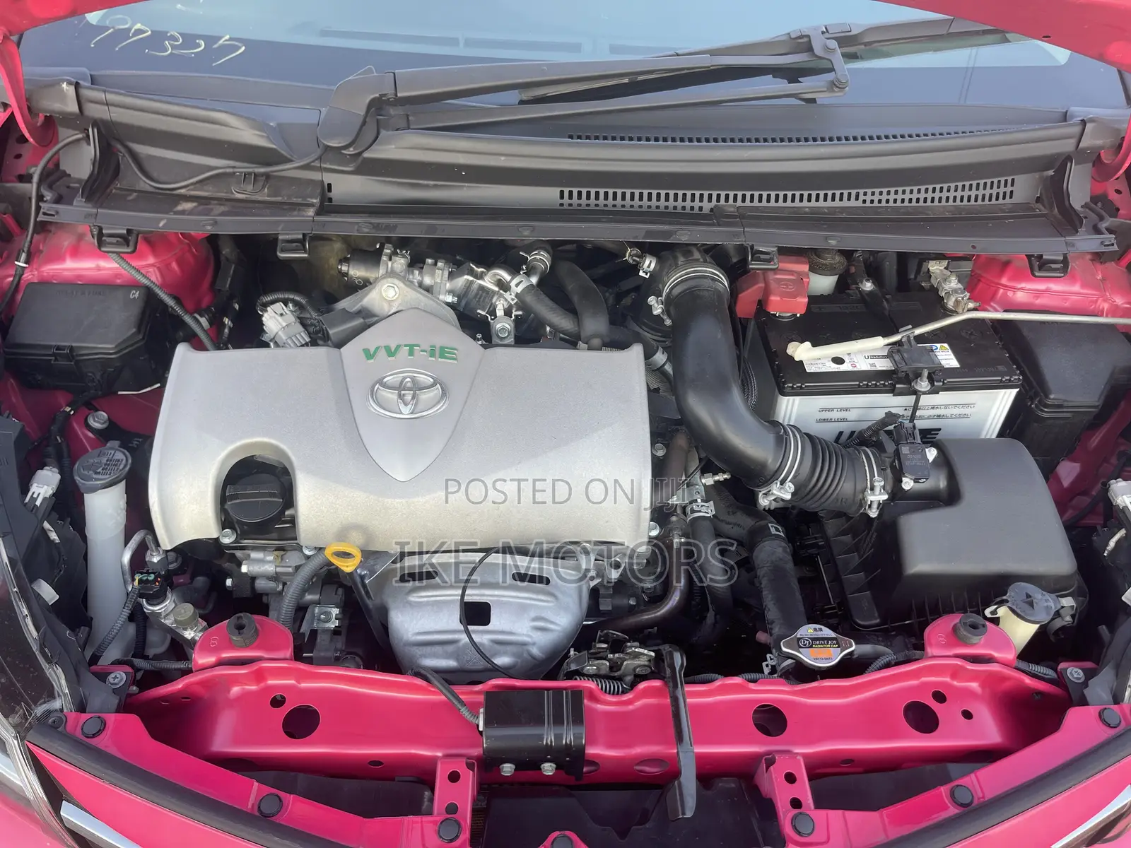 Toyota Vitz 1.3 AWD 3dr 2016 Pink
