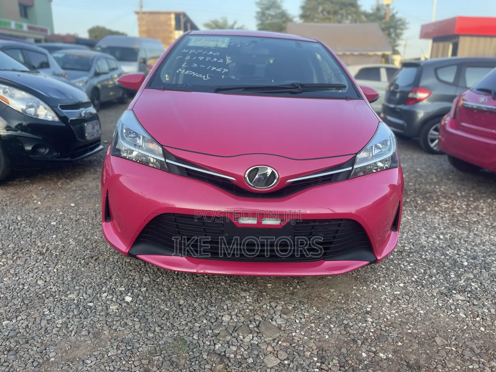 Toyota Vitz 1.3 AWD 3dr 2016 Pink