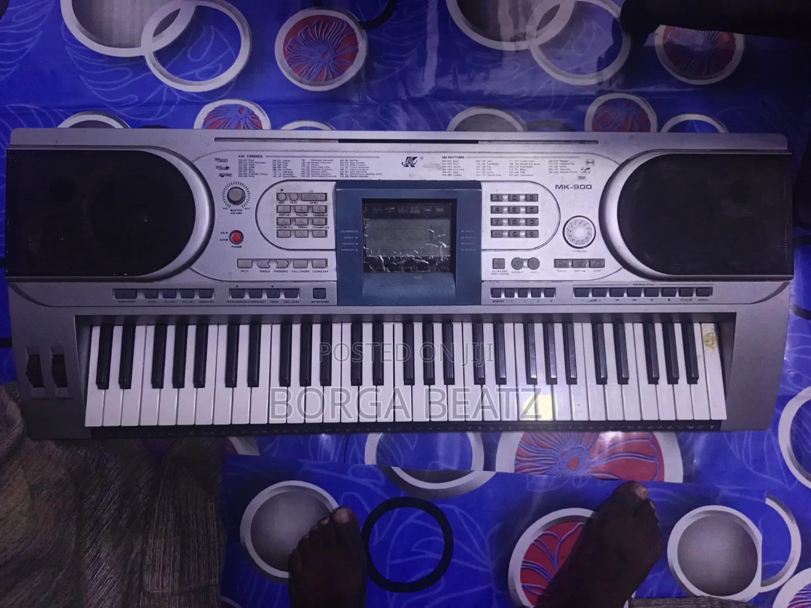 Mk 900 Electric Keyboard 61 Keys