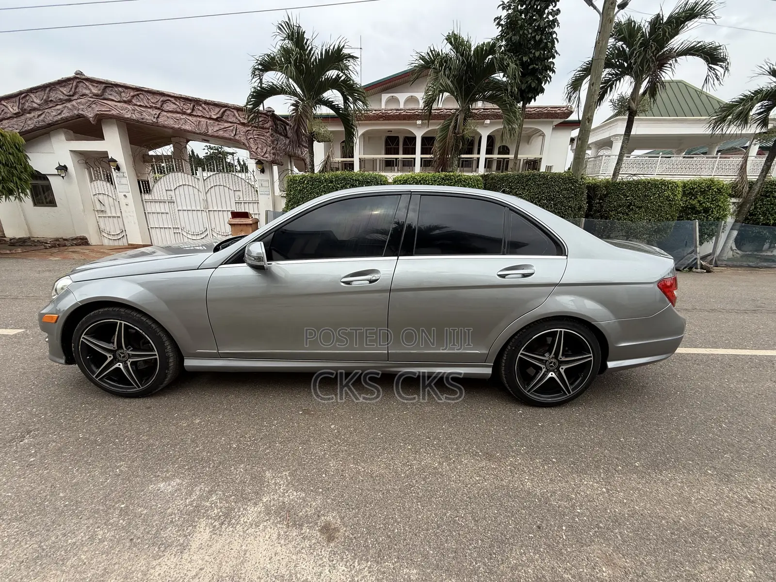 Mercedes-Benz C300 2012 Gray