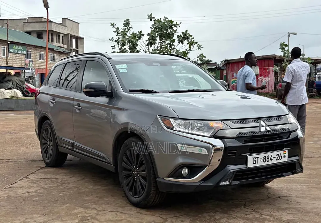Mitsubishi Outlander for Rent