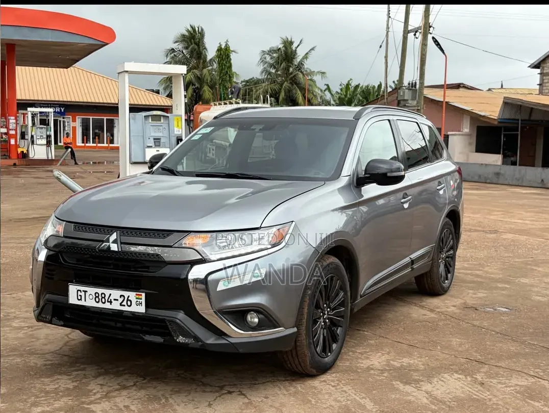 Mitsubishi Outlander for Rent