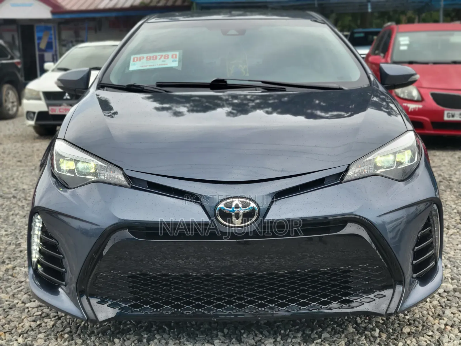 Toyota Corolla SE 4dr Sedan (1.8L 4cyl CVT) 2017 Gray