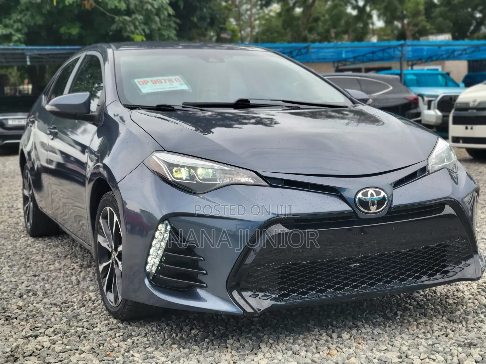 Toyota Corolla SE 4dr Sedan (1.8L 4cyl CVT) 2017 Gray