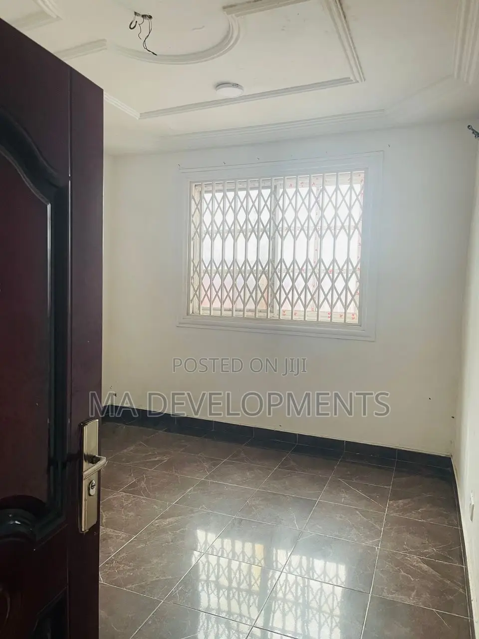 2bdrm Apartment in Madev Realty, Lapaz for rent