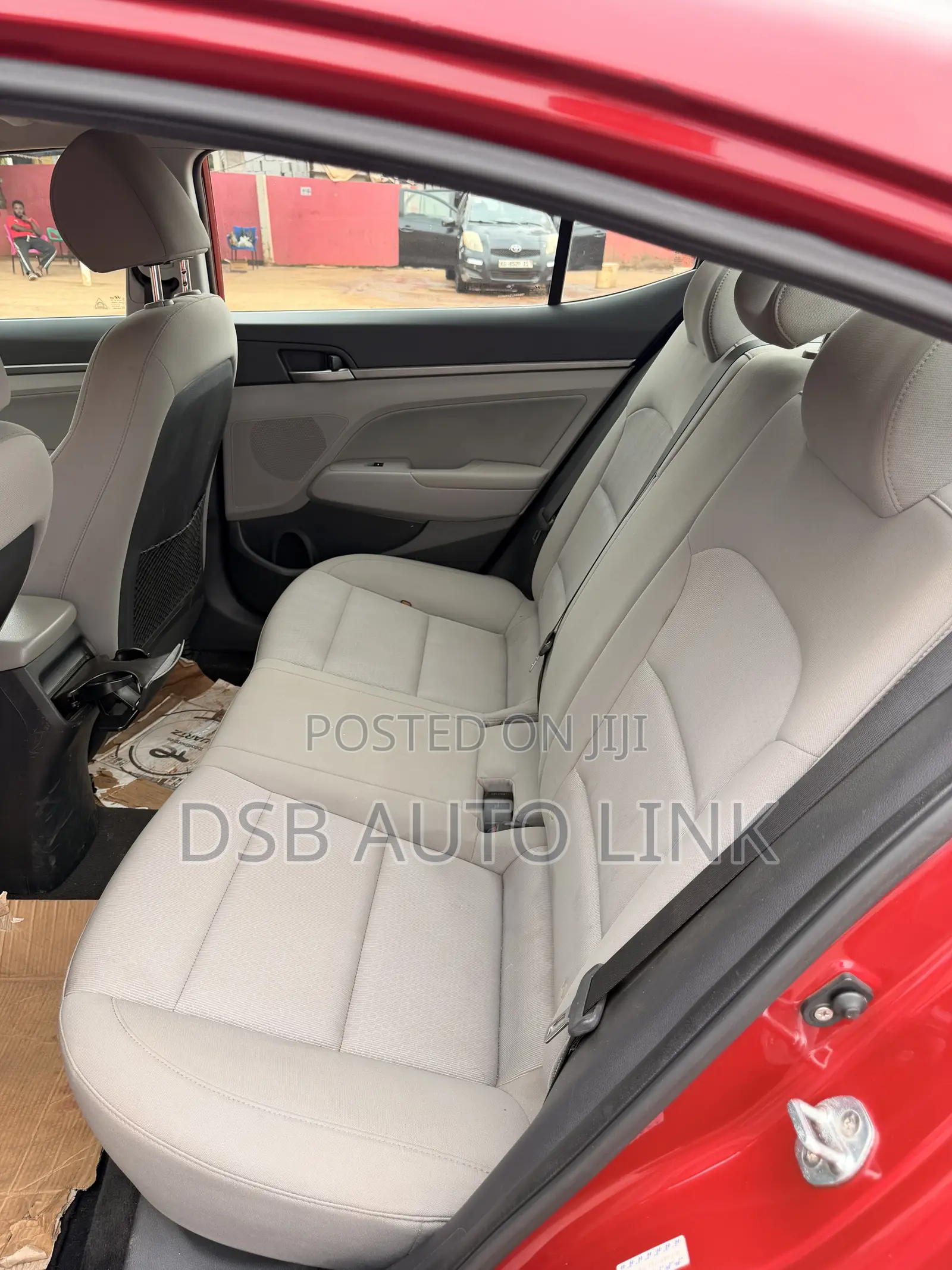 Hyundai Elantra 2018 Red