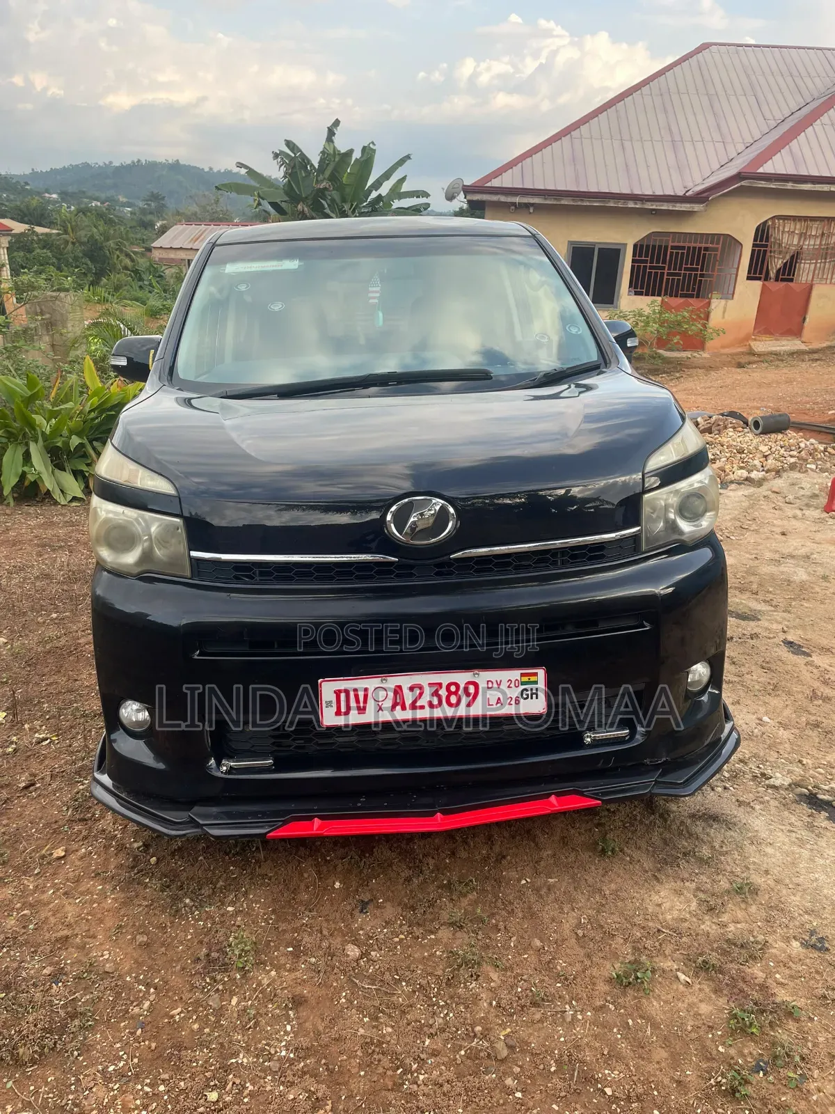 Toyota Voxy V 2WD 8-Seater 2014 Black