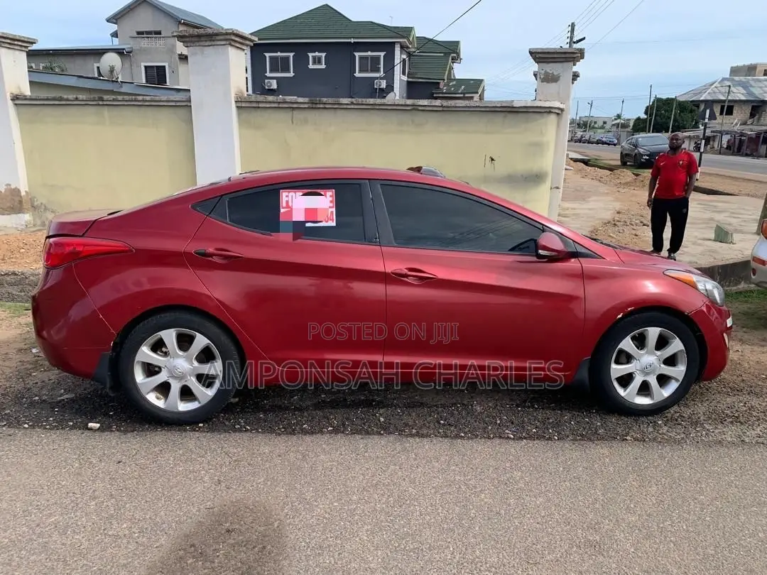 Hyundai Elantra Limited Sedan FWD (1.8L 4cyl 6A) 2013 Red