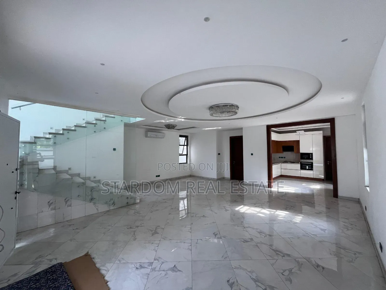 4bdrm Duplex in East Legon, American House for rent