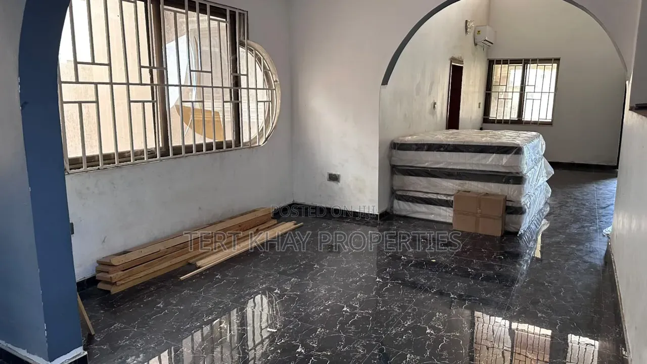 10bdrm Mansion in Ability, Boundary Road Area for rent