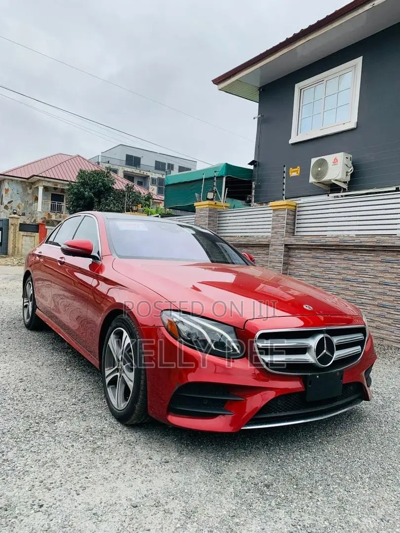 Mercedes-Benz E300 2019 Red