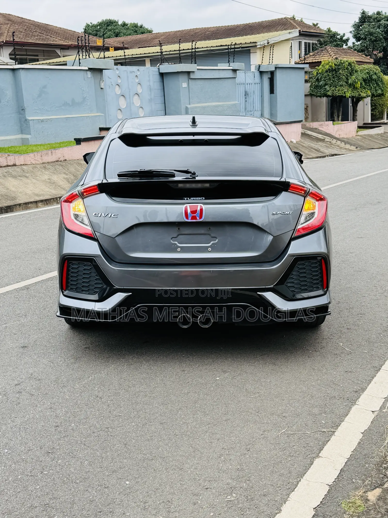 Honda Civic EX-L w/Navi 4dr Hatchback (1.5L 4cyl) 2017 Gray
