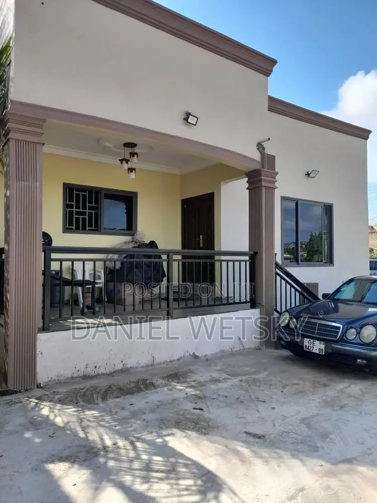 Furnished 4bdrm House in Awoshie-Anyaa, Market for sale