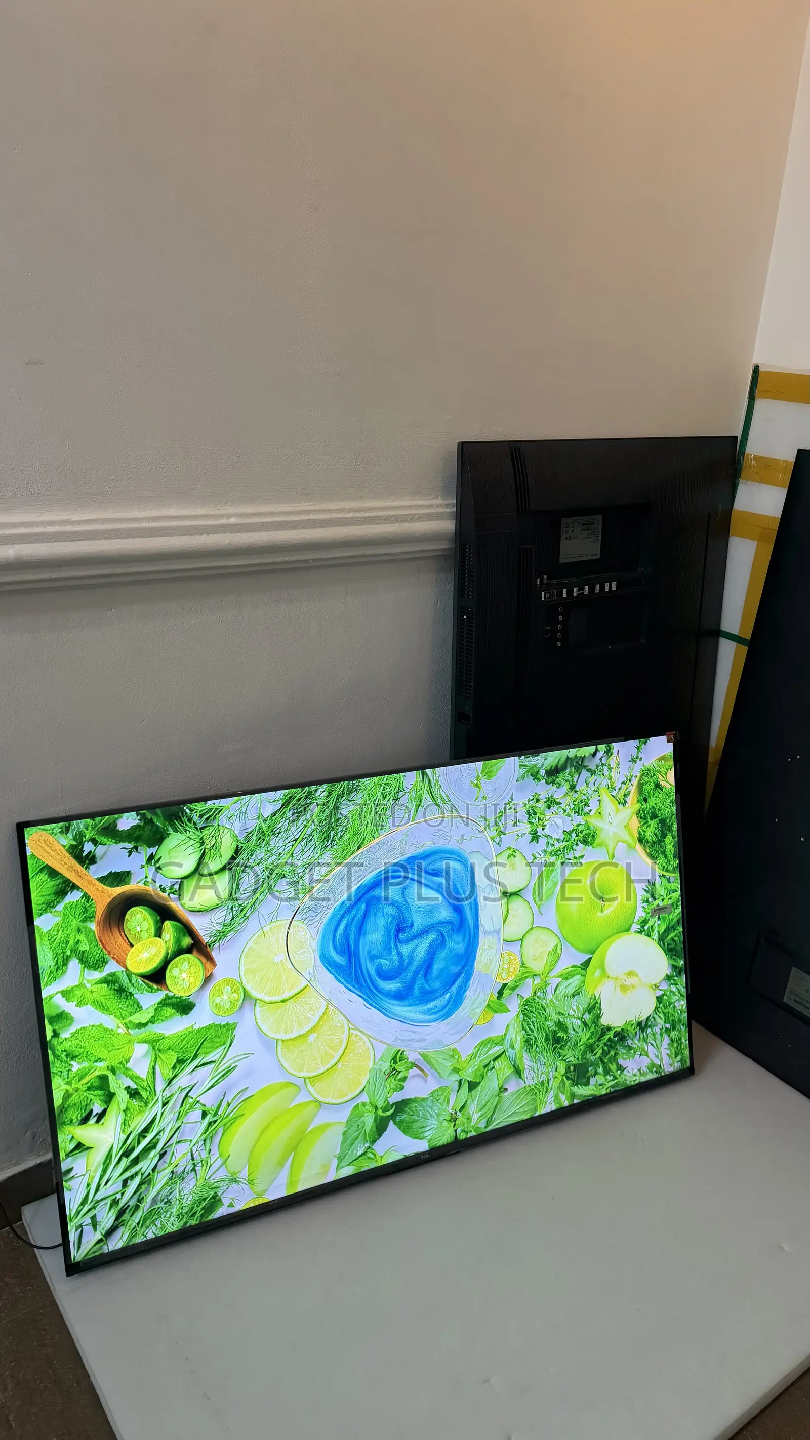 Almost New 2026 50” TCL Premium QLED 2k Smart TV