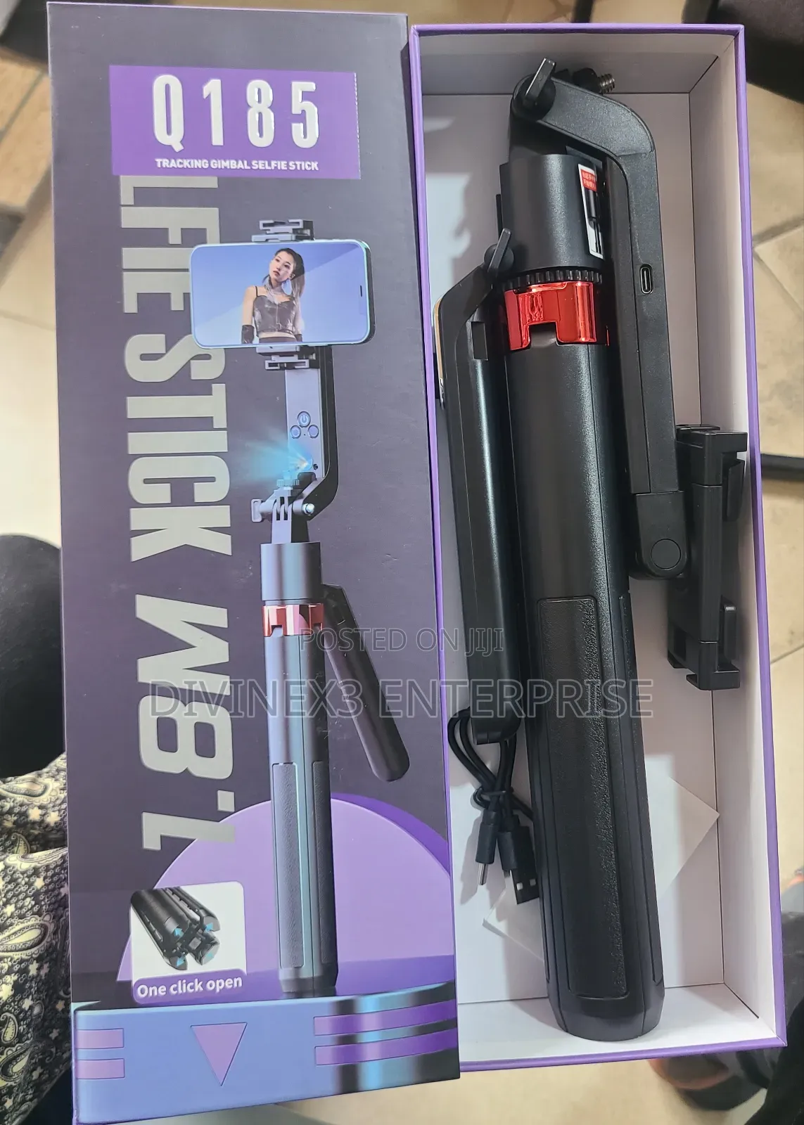 Q185 AI Tracking Tripod