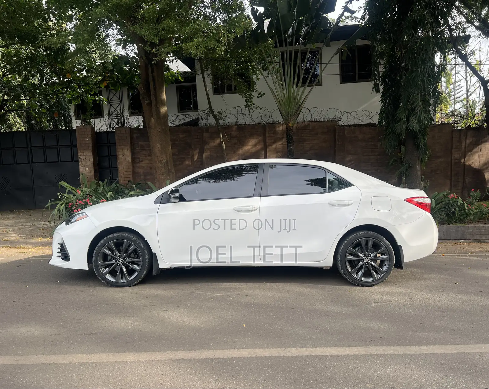 Toyota Corolla 2016 White