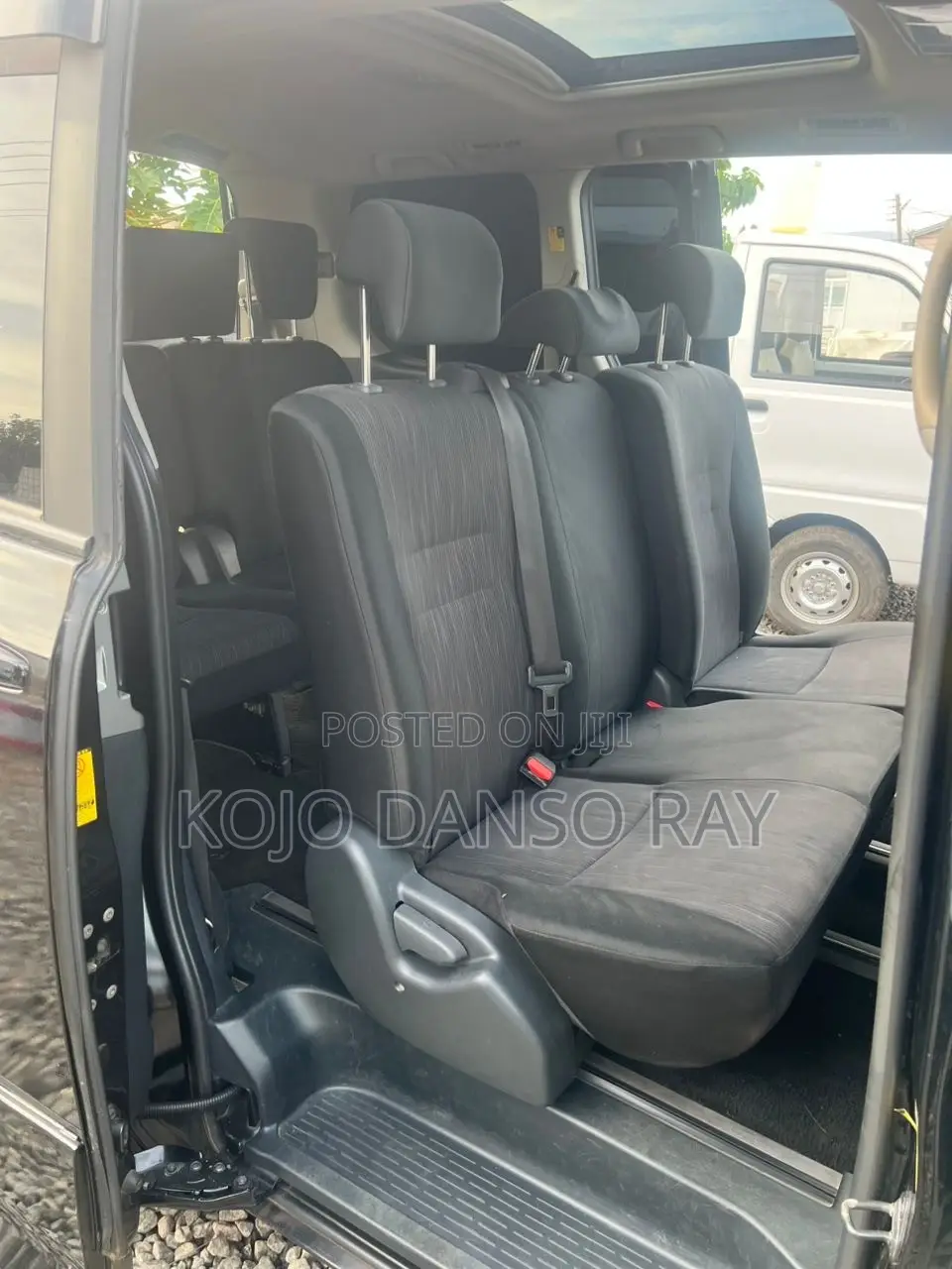 Toyota Voxy X 2WD 8-Seater 2012 Black