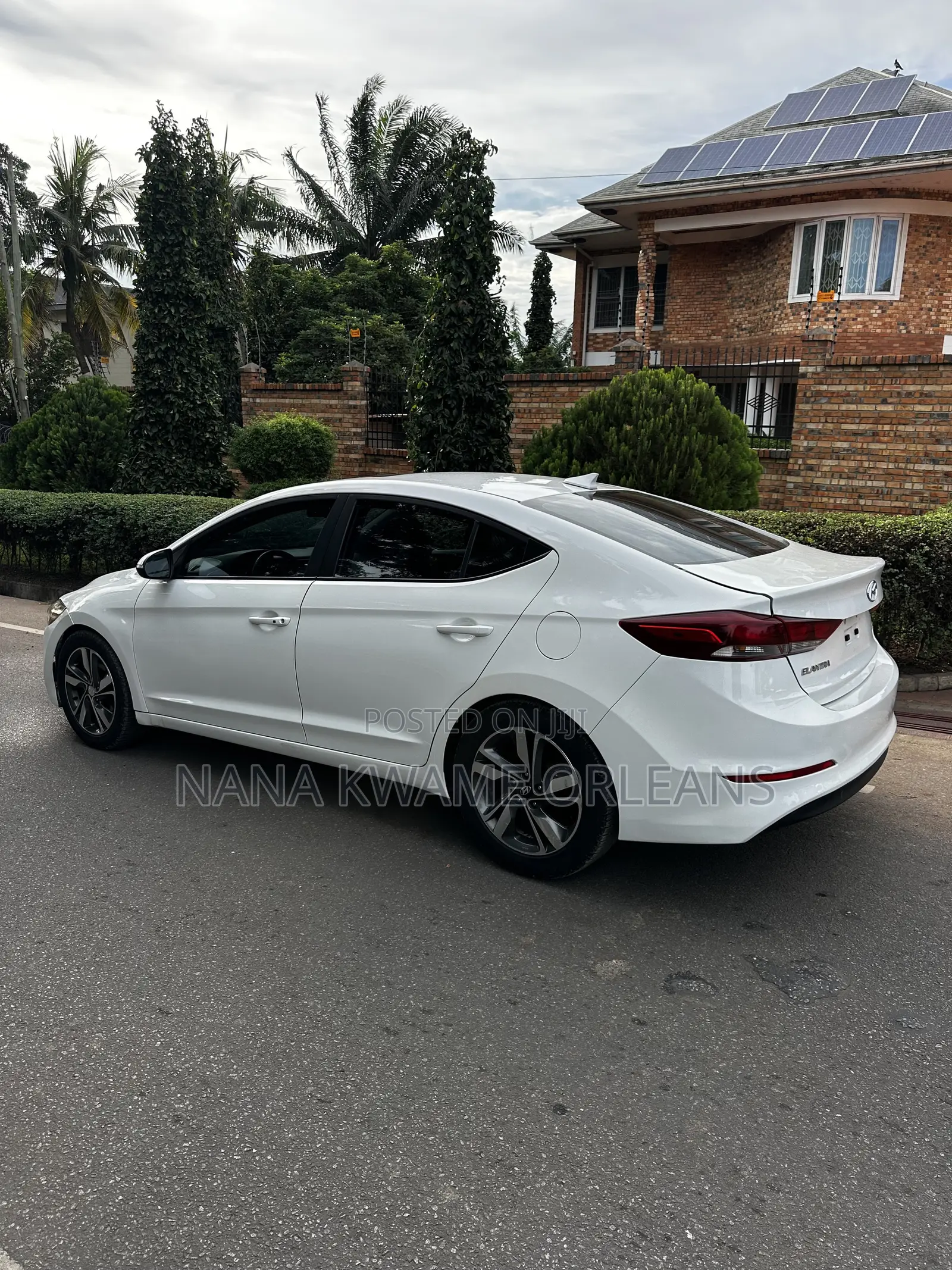 Hyundai Elantra Limited 2018 White