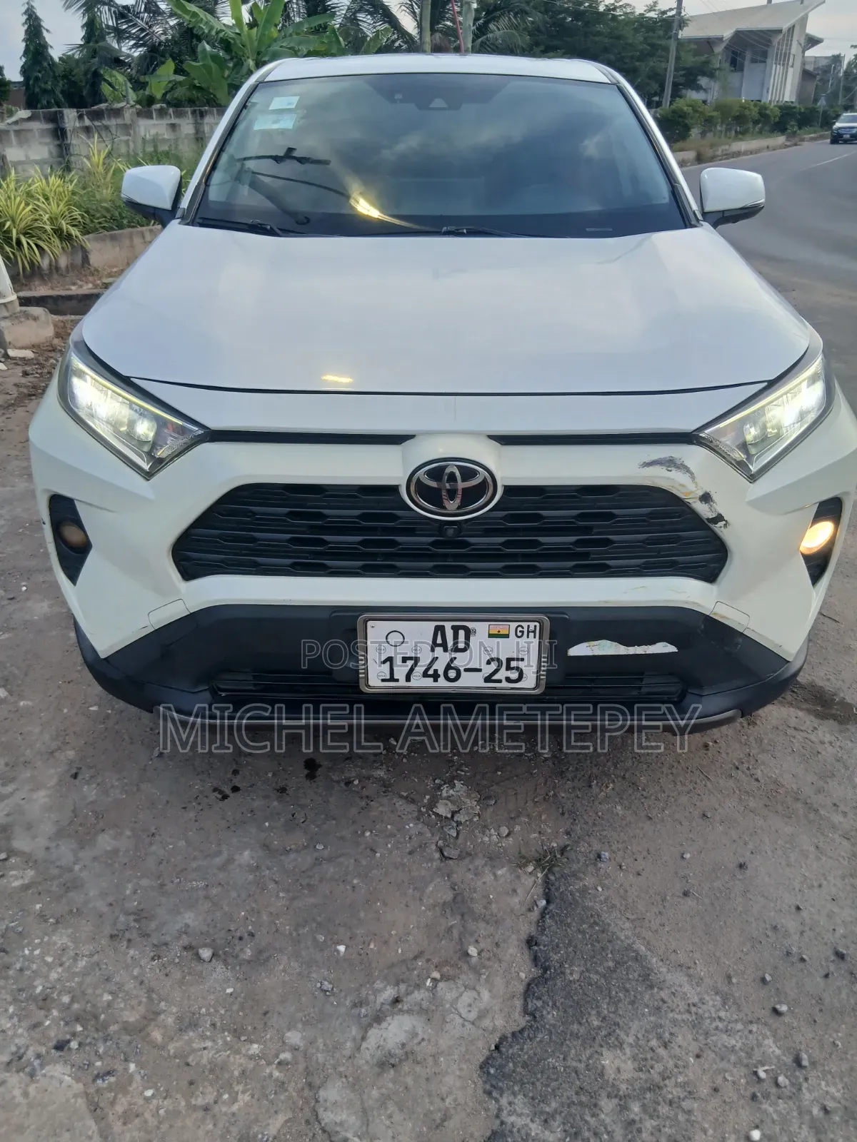Toyota RAV4 2021 White
