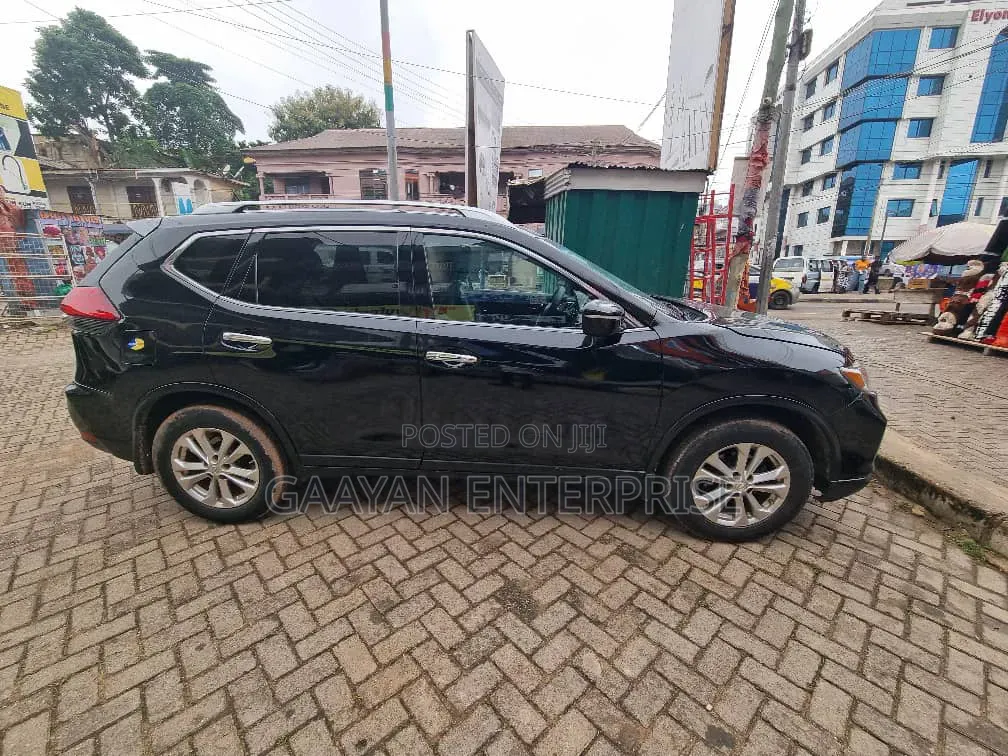 Nissan Rogue SV AWD 2017 Black