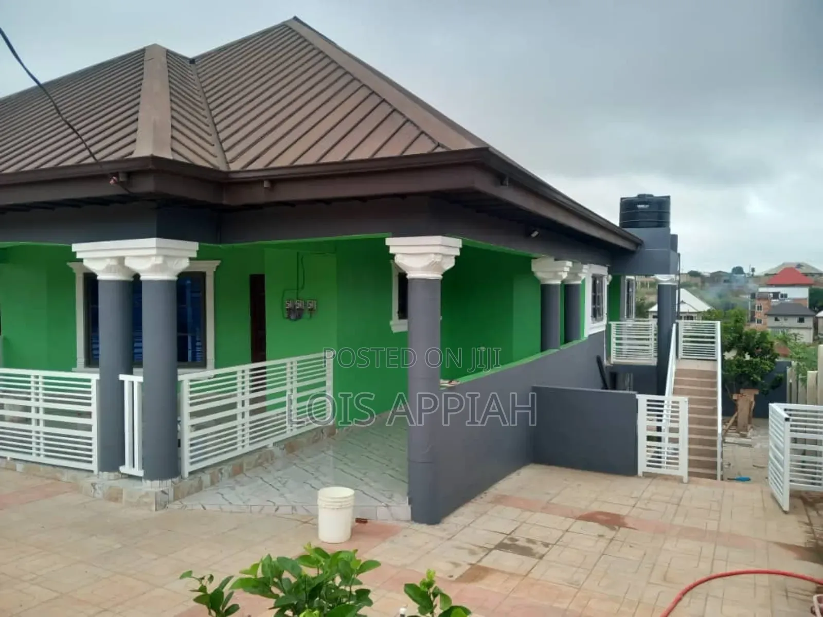 Furnished 11bdrm House in Lois Appiah, Ejisu-Juaben Municipal for sale
