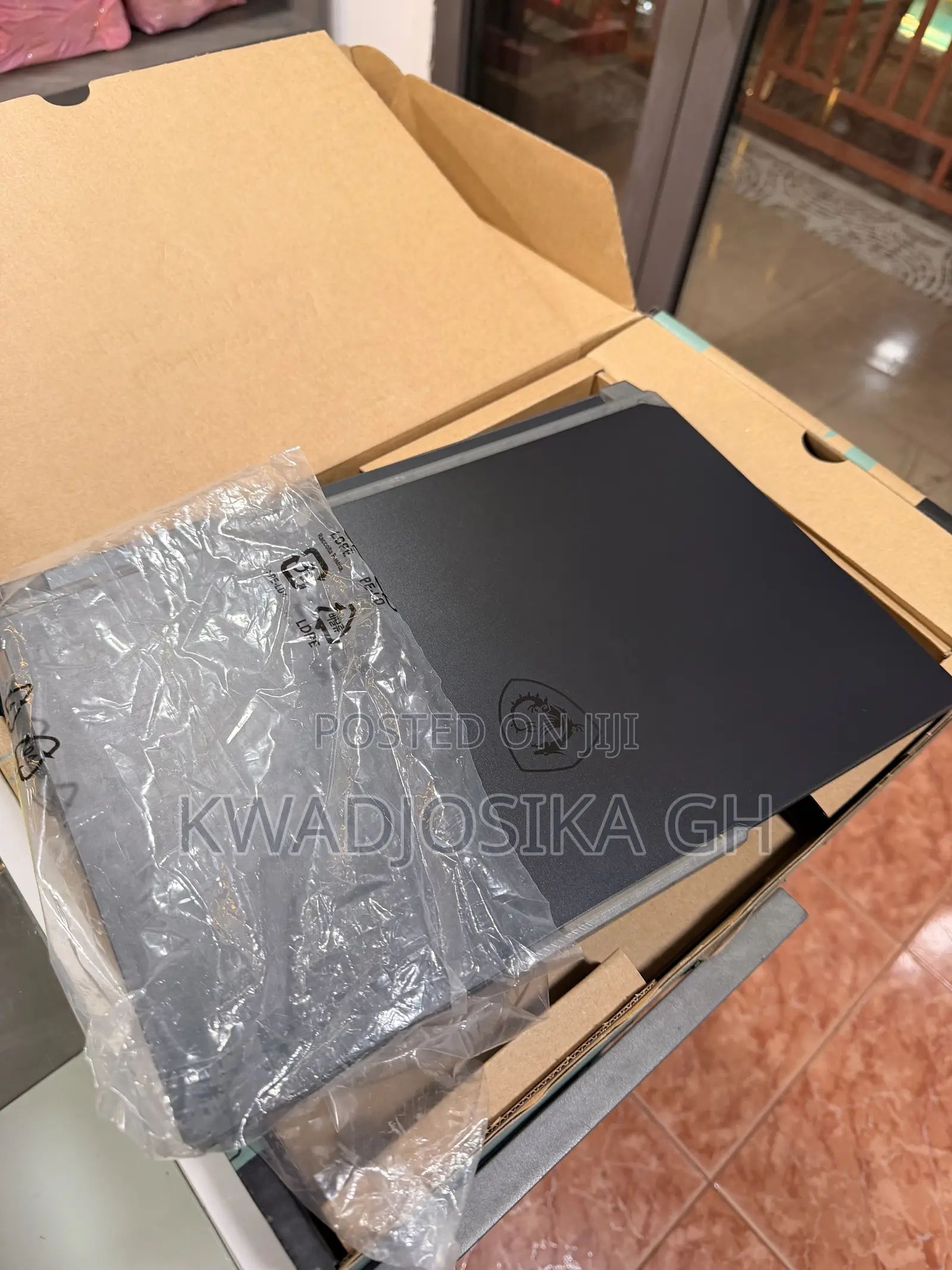 New Laptop MSI Cyborg 15 16GB Intel Core i7 SSD 512GB
