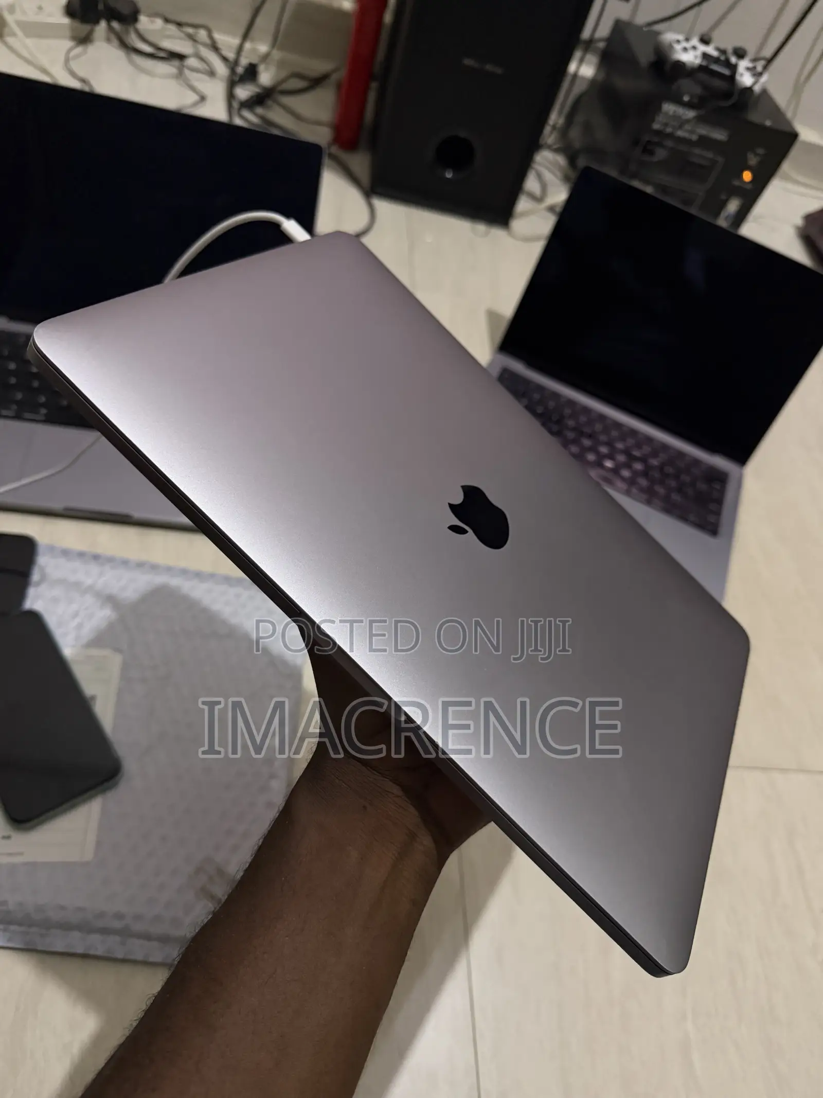 Laptop Apple MacBook Pro 2018 16GB Intel Core i7 SSD 512GB