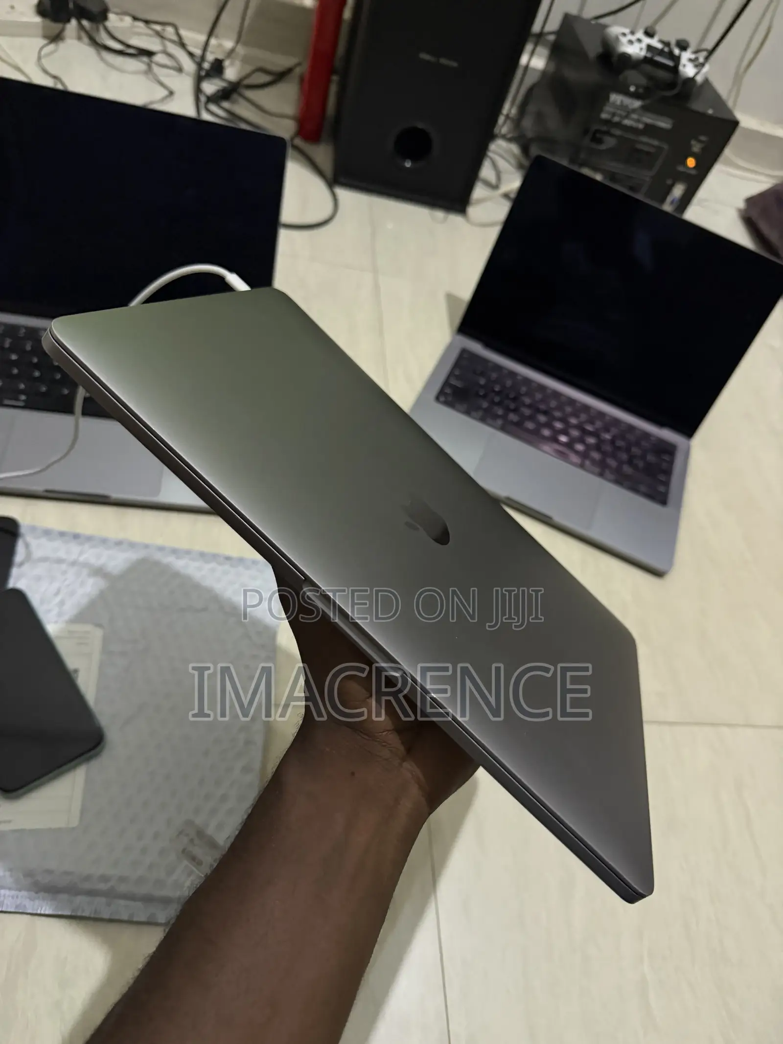 Laptop Apple MacBook Pro 2018 16GB Intel Core i7 SSD 512GB