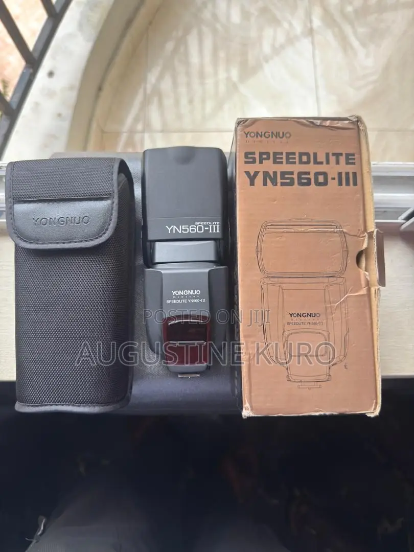 Nikon Speedlight SB-900 Professional Camera Flash