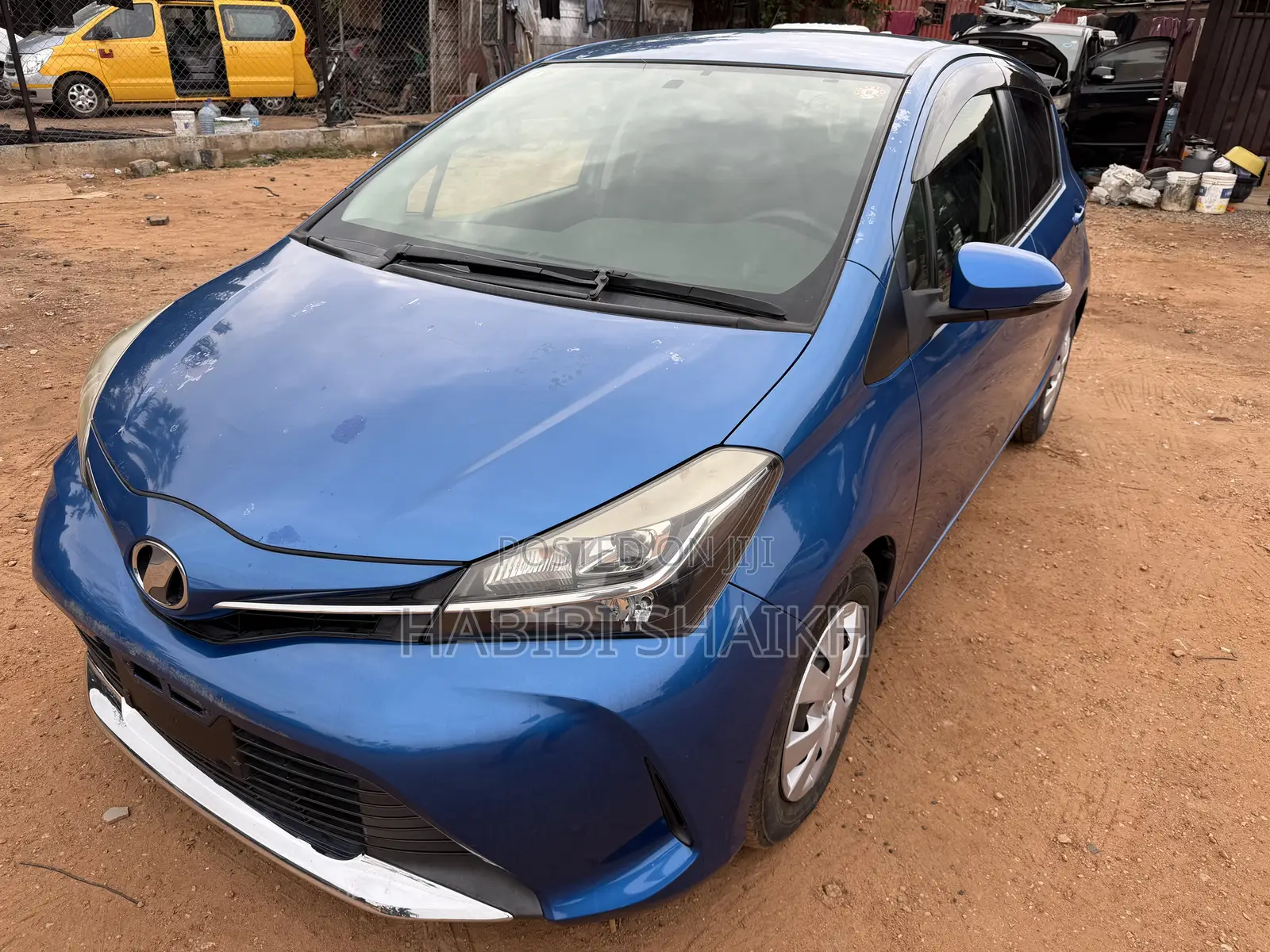 Toyota Vitz 1.3 FWD 5dr 2014 Blue