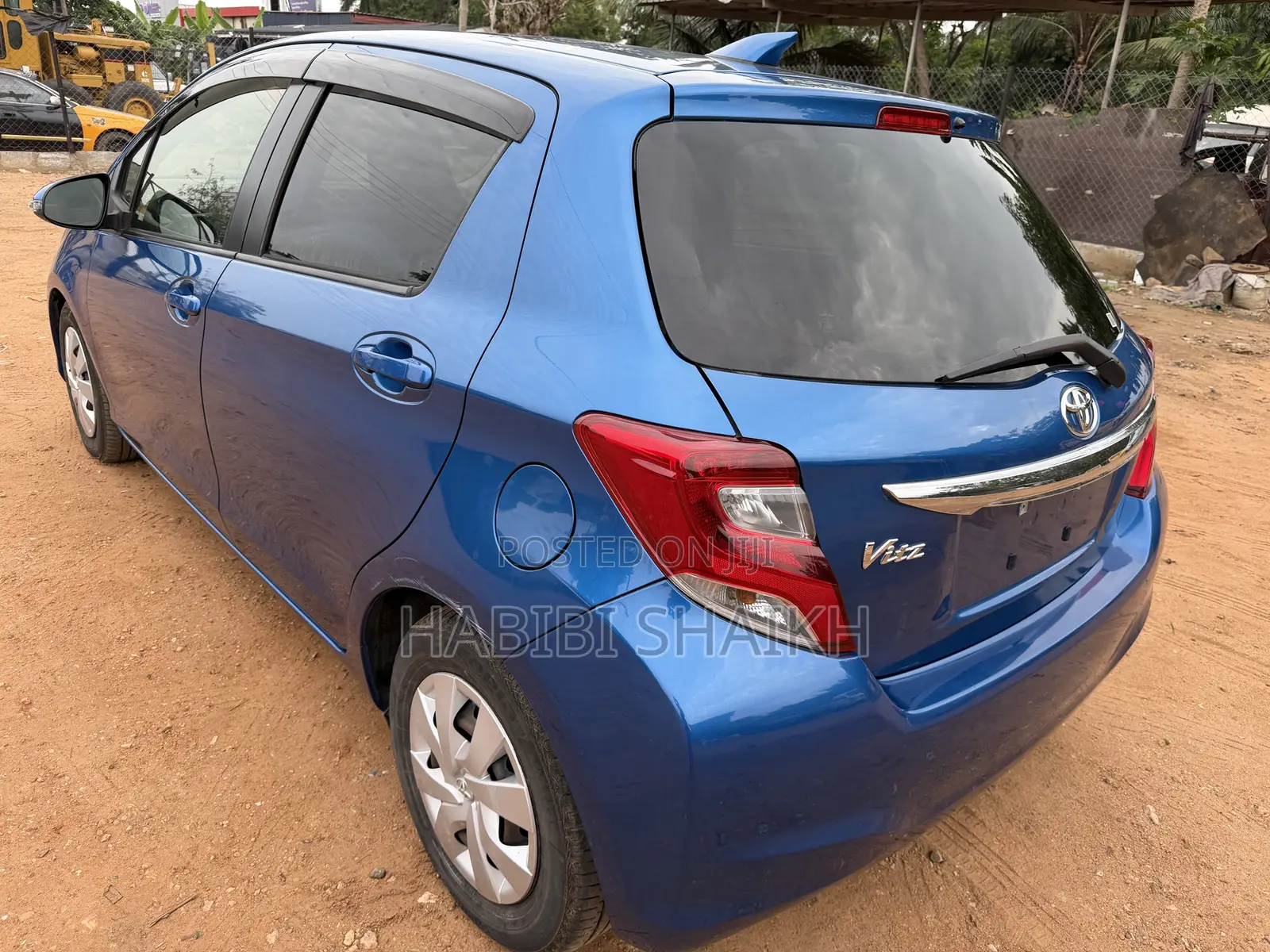 Toyota Vitz 1.3 FWD 5dr 2014 Blue