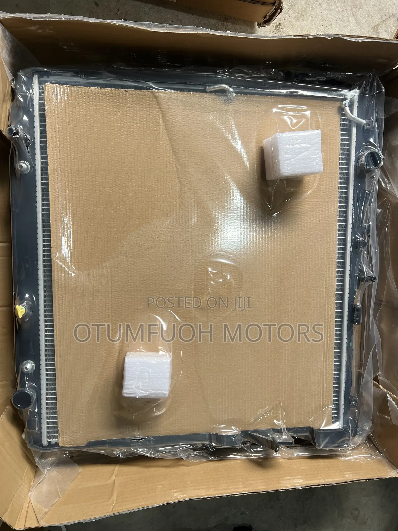 Toyota Tundra 2023 2024 2025 Radiator (Water Tank)