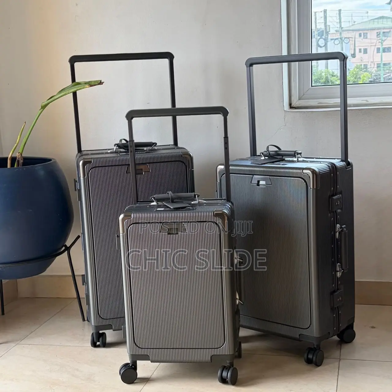 3 Sets Traveling Suitcases