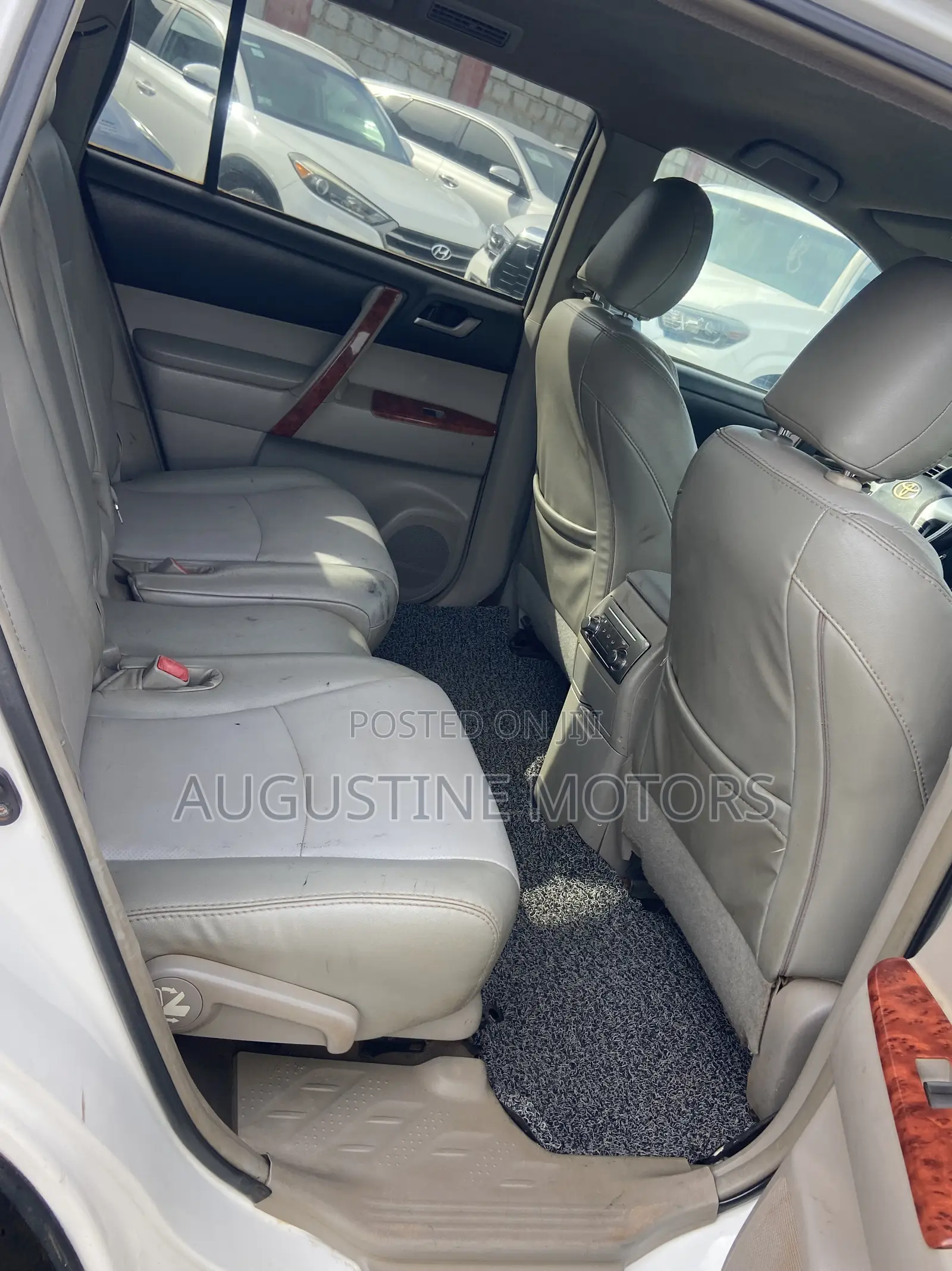 Toyota Highlander SE 3.5L 4WD 2013 White