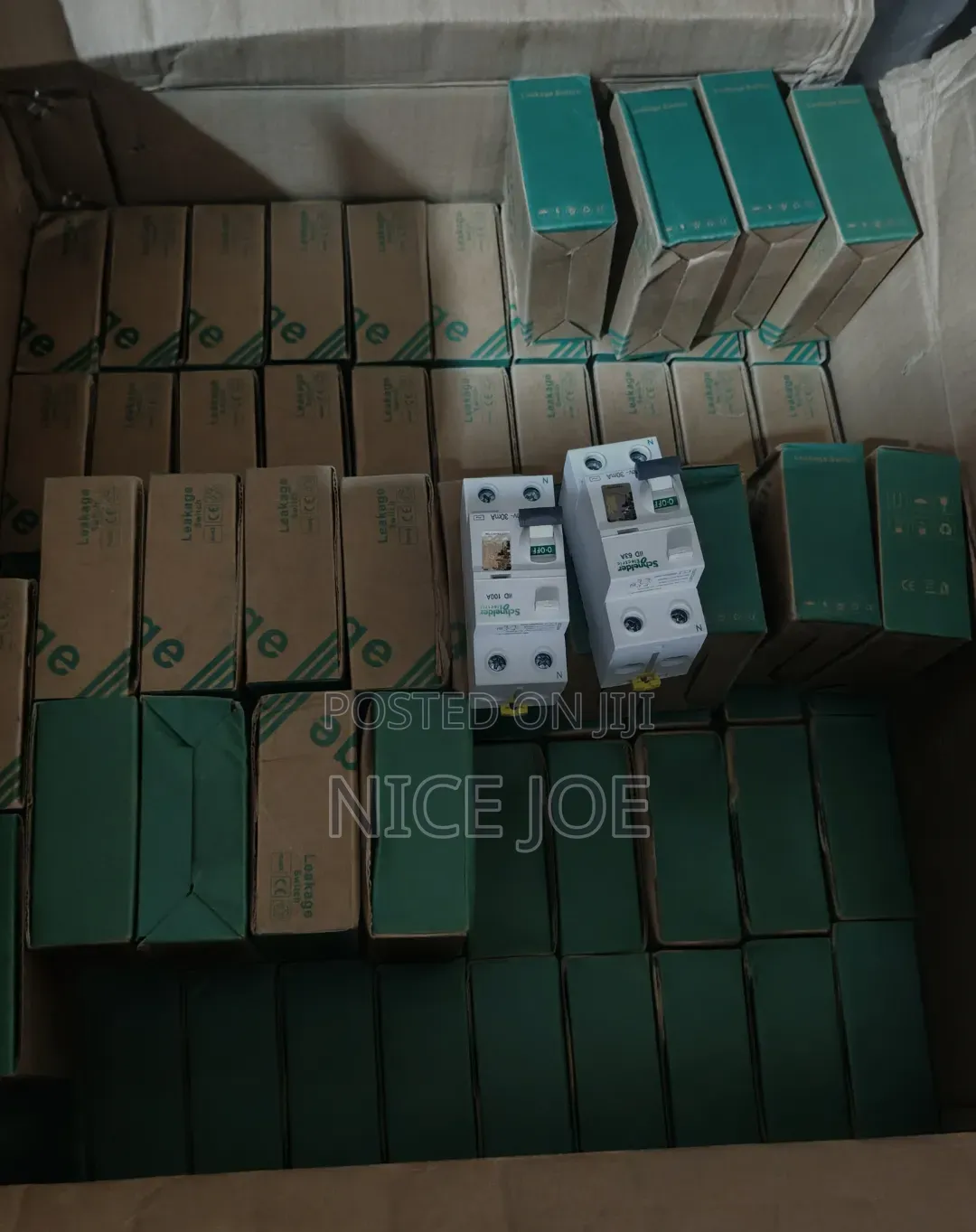 Schneider Electric Breakers 2pole and 3 to 4poles