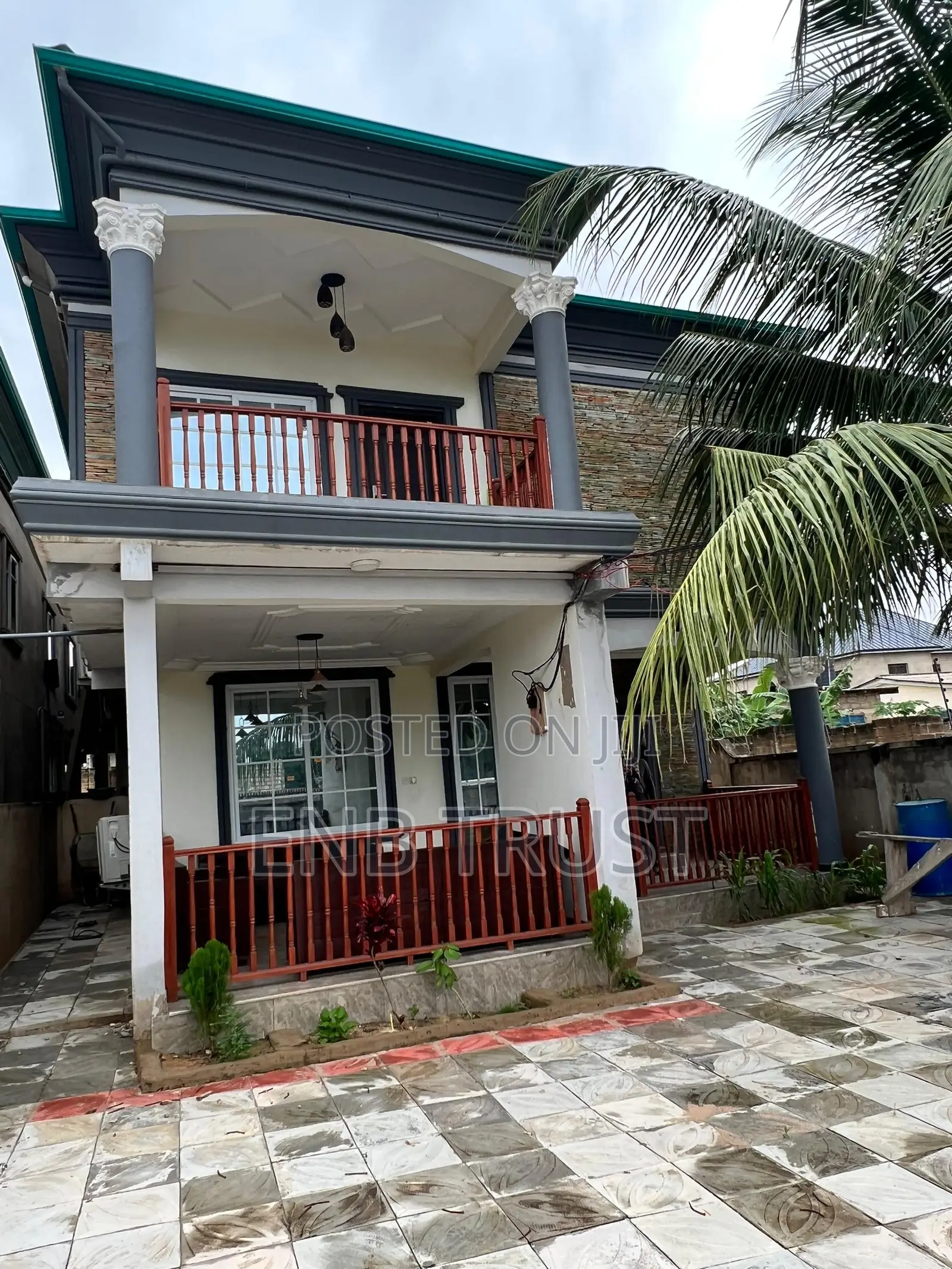 5bdrm Duplex in Ablekuma, Olebu for sale