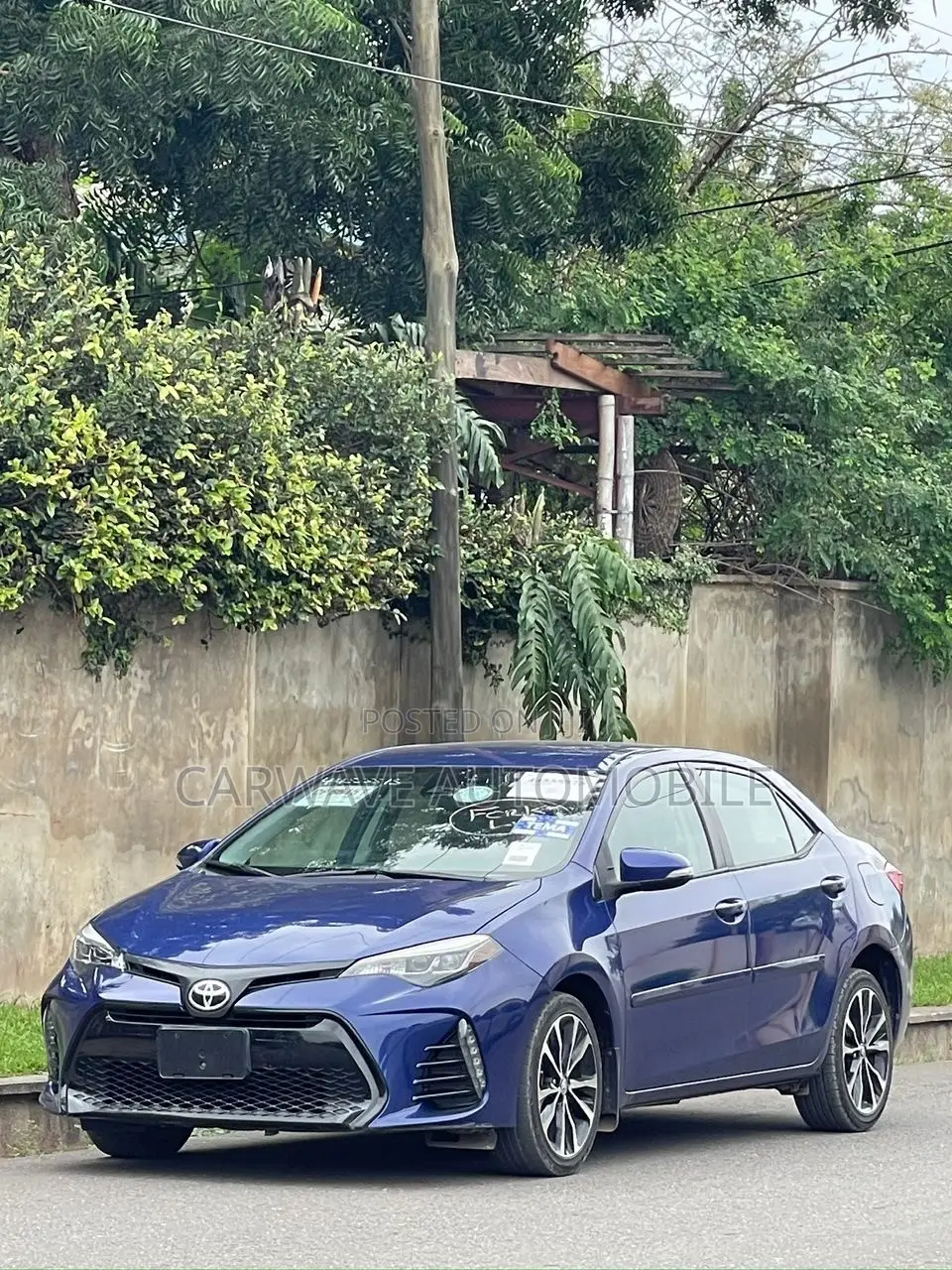Toyota Corolla SE (1.8L 4cyl 2A) 2018 Blue