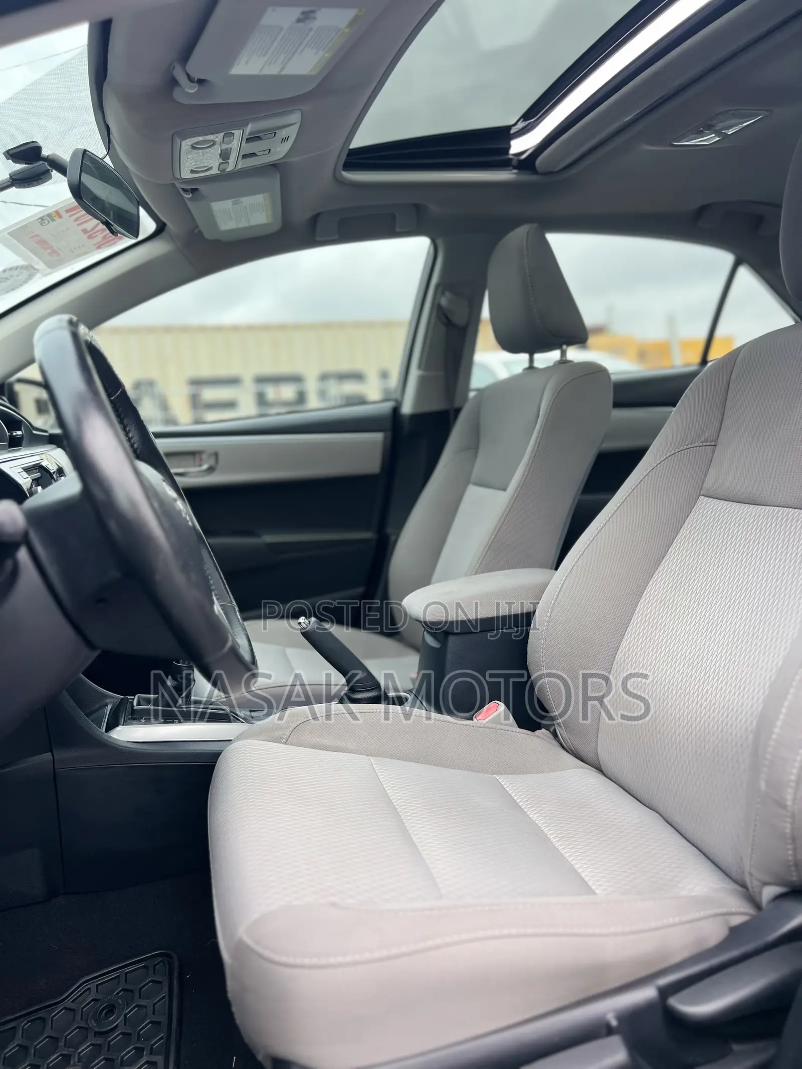 Toyota Corolla LE Eco Plus 4dr Sedan (1.8L 4cyl CVT) 2016 Gray