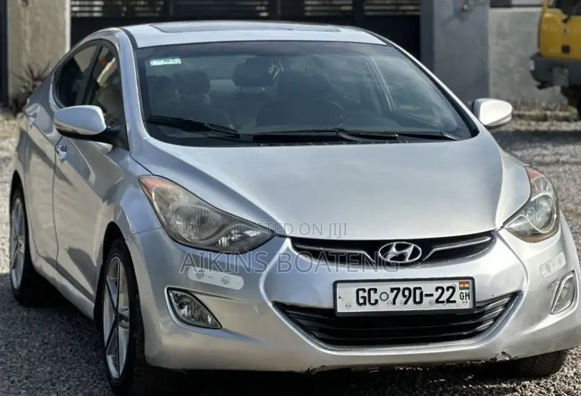 Hyundai Elantra 2013 Silver