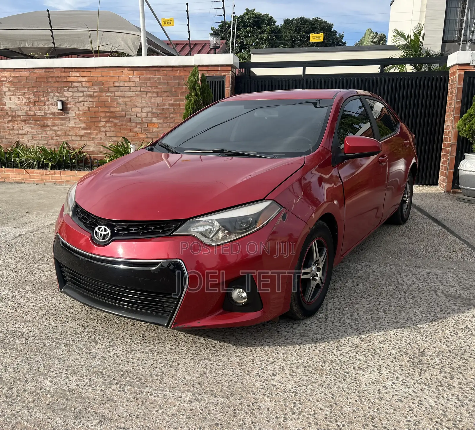 Toyota Corolla 2015 Red