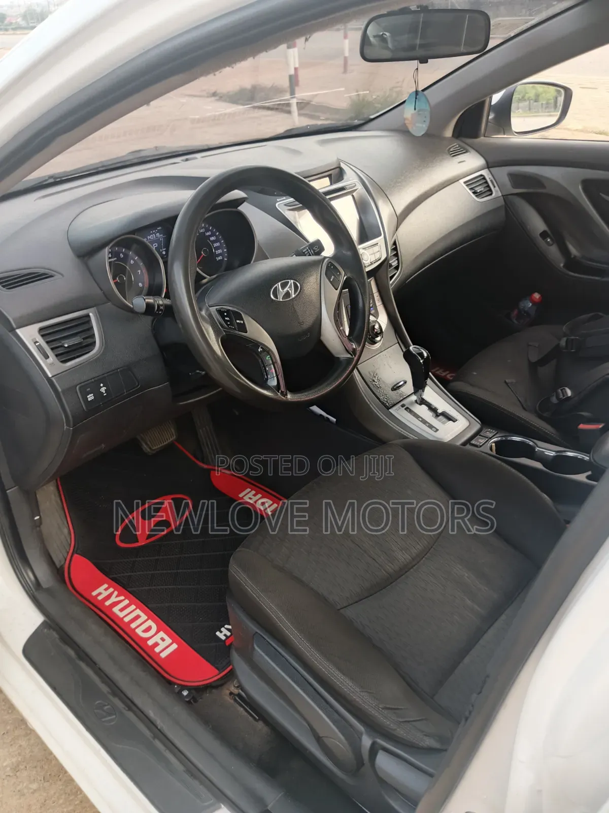 Hyundai Elantra 2013 White