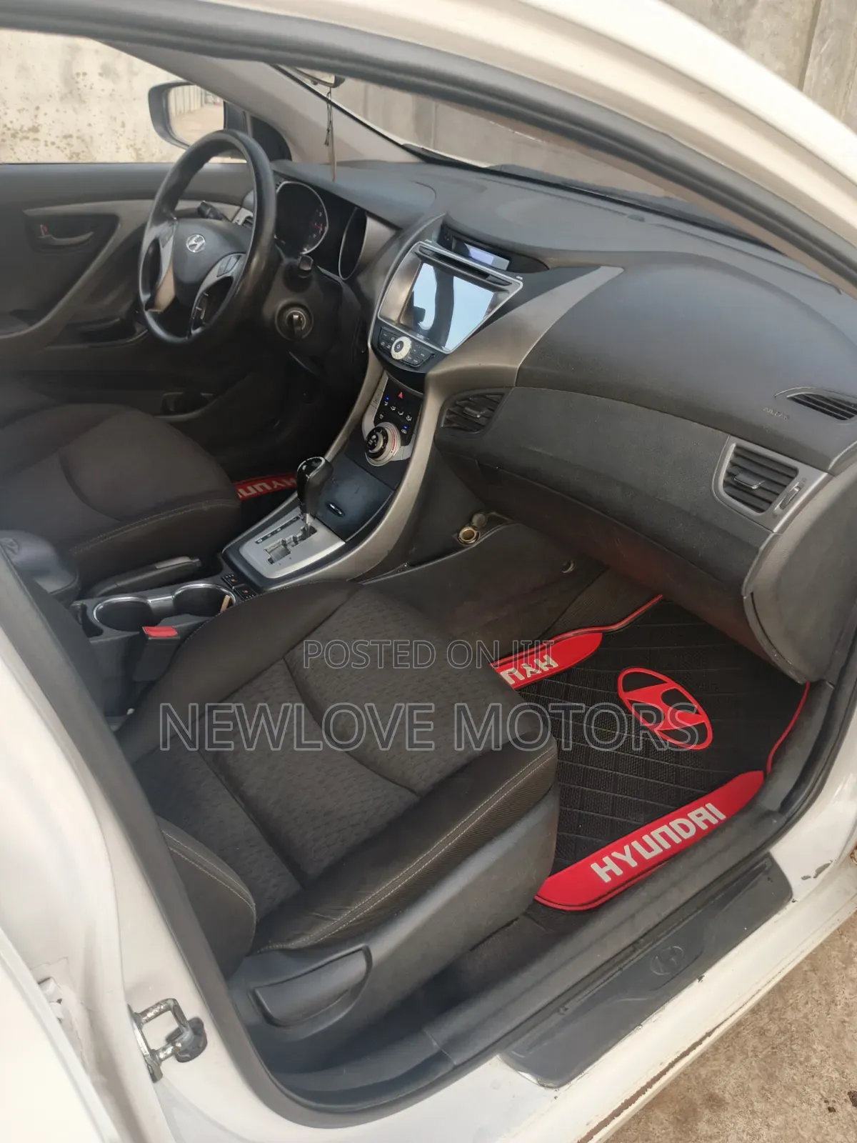 Hyundai Elantra 2013 White