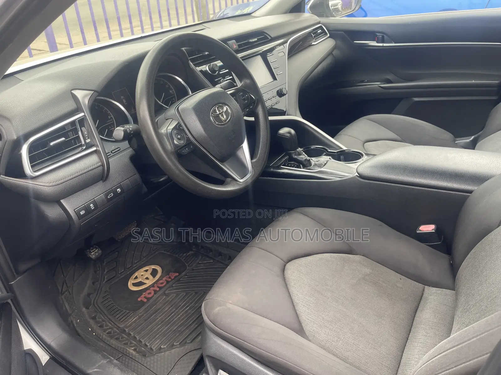 Toyota Camry 2020 Silver