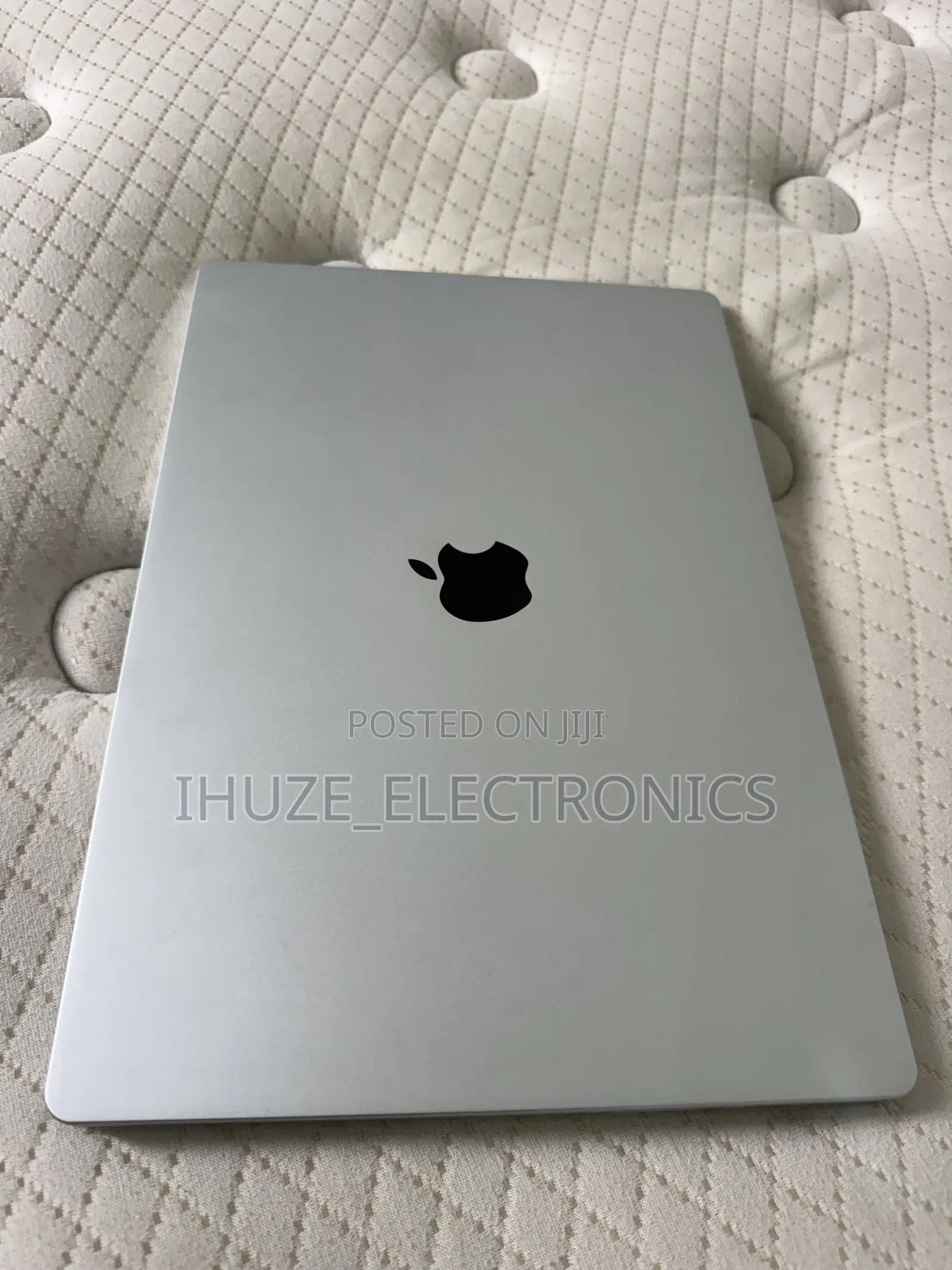 Laptop Apple MacBook Pro 2023 M3 Pro 18GB Apple M3 Pro SSD 512GB