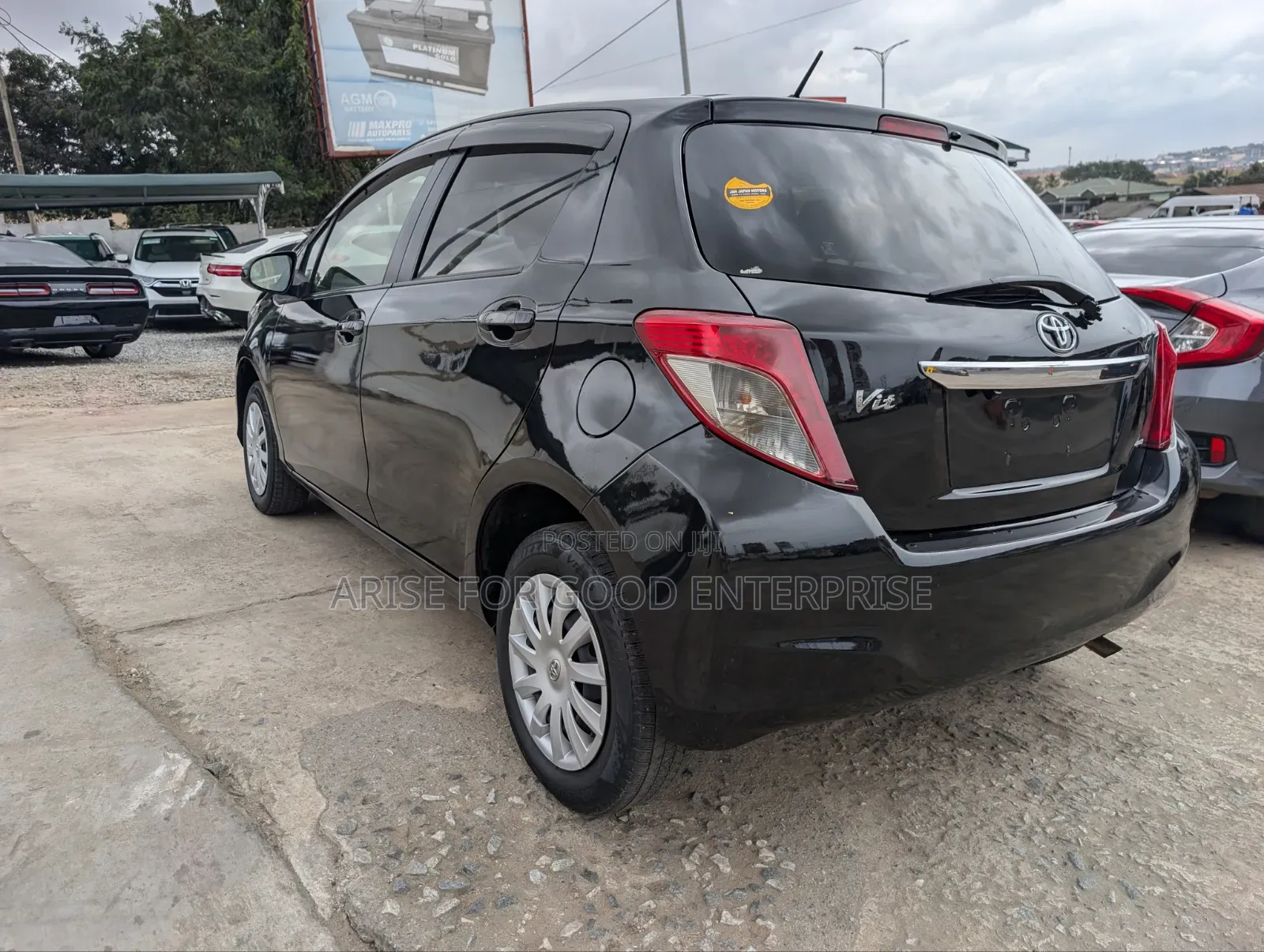 Toyota Vitz 1.5 FWD 5dr 2014 Black