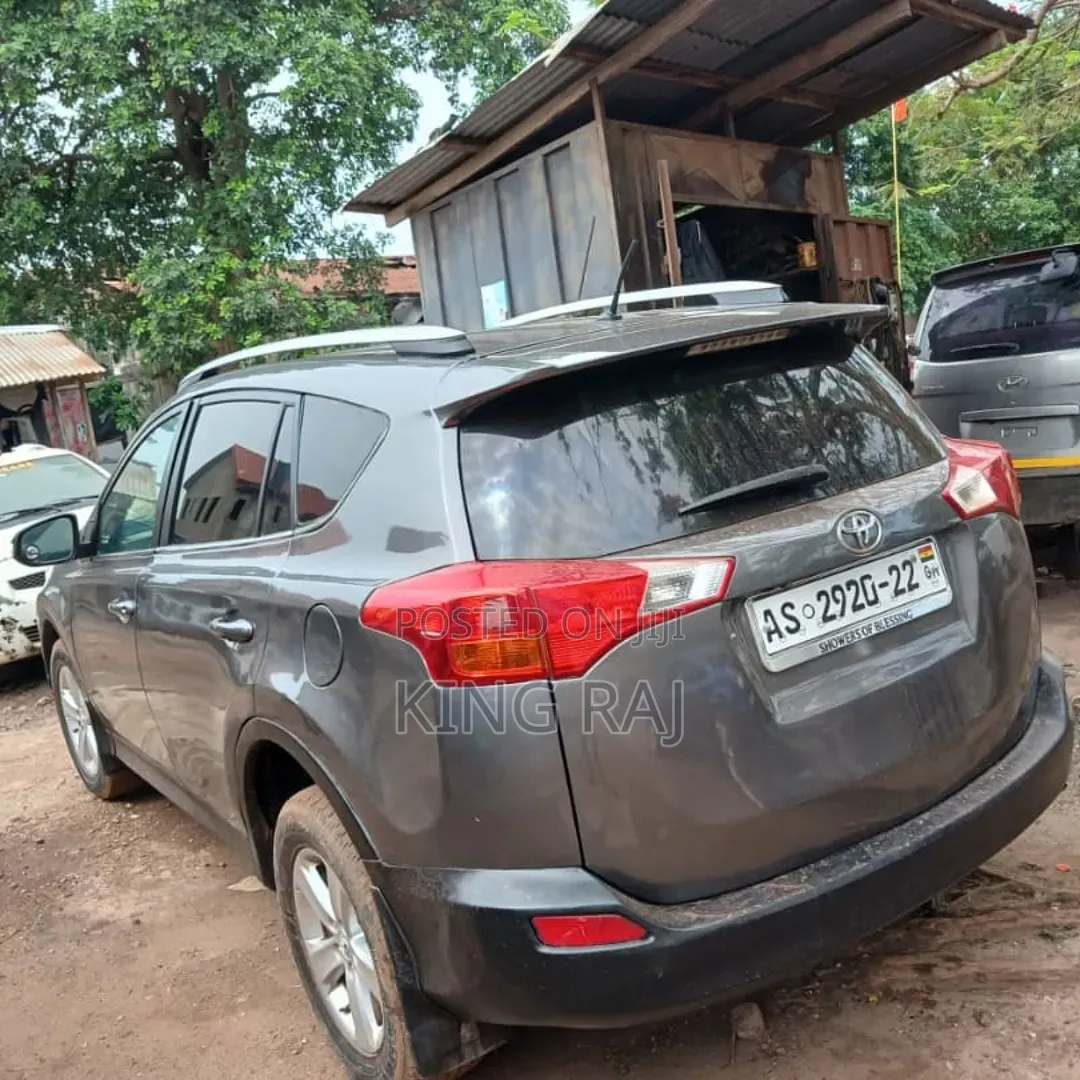 Toyota RAV4 LE 4dr SUV AWD (2.5L 4cyl 6A) 2015 Gray
