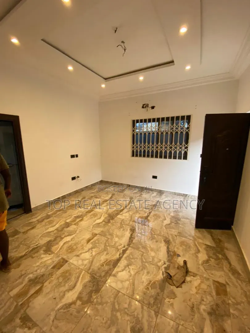 2bdrm Apartment in Pokuasi, Pokuase for rent
