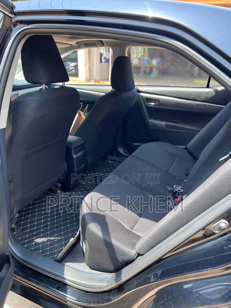 Toyota Corolla SE 4dr Sedan (1.8L 4cyl CVT) 2017 Black